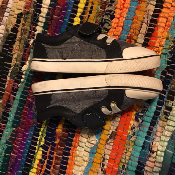 Cat & Jack navy blue Velcro sneakers size 8 - Picture 3 of 5